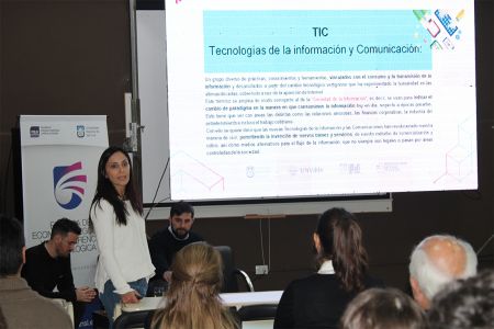 Encuentro  Jóvenes Profesionales Construyendo Futuro (06)