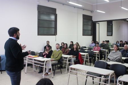 Encuentro  Jóvenes Profesionales Construyendo Futuro (08)