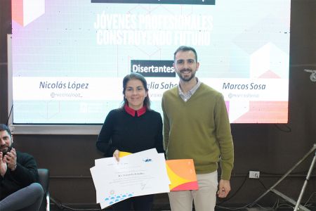 Encuentro  Jóvenes Profesionales Construyendo Futuro (10)
