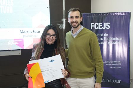 Encuentro  Jóvenes Profesionales Construyendo Futuro (12)