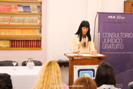 Consultorio-juridico-10-aniversario-19