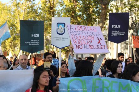 Marcha-23-abril-01