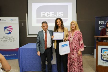 Presentacion-autoridades-fcejs-escuela-23