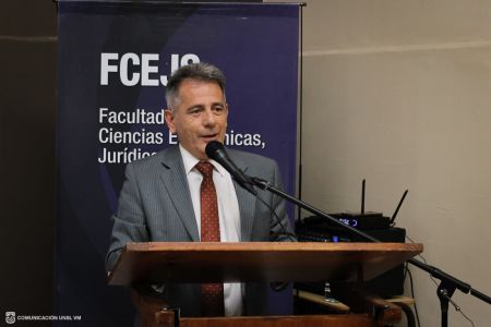 Presentacion-autoridades-fcejs-escuela-38