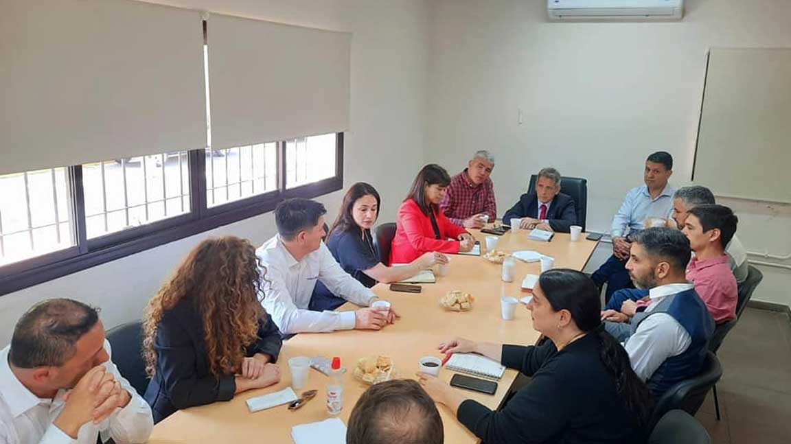 reunión-bancos