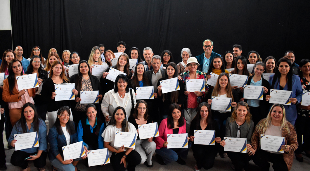 diplomatura-entrega-latoma-front